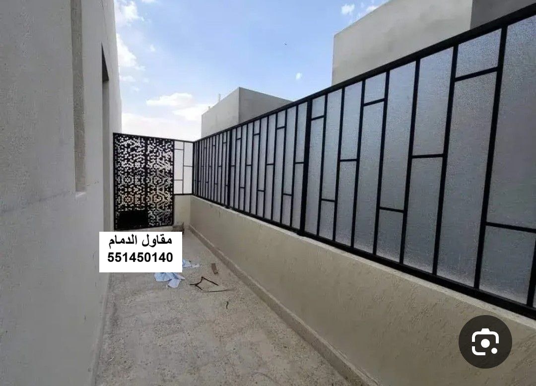 ساتر مدخل في الدمام
